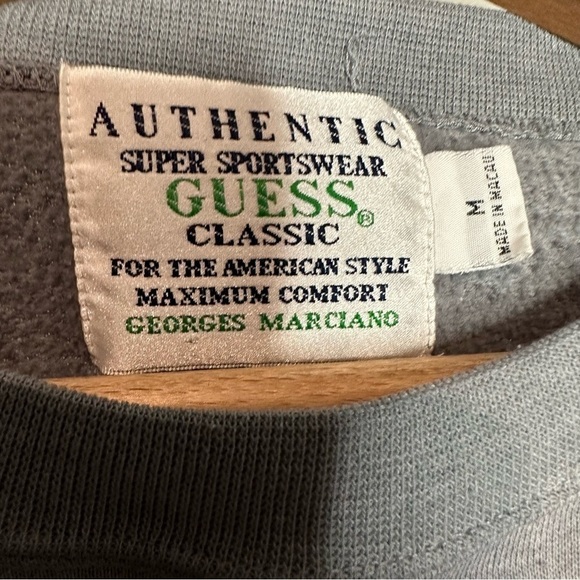 Vintage GUESS Classic Embroidered Crewneck Sweatshirt Medium Gray Y2k Academia - Picture 4 of 9